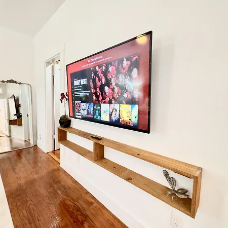 The River City Haven- Cozy, Spacious Home Near Downtown